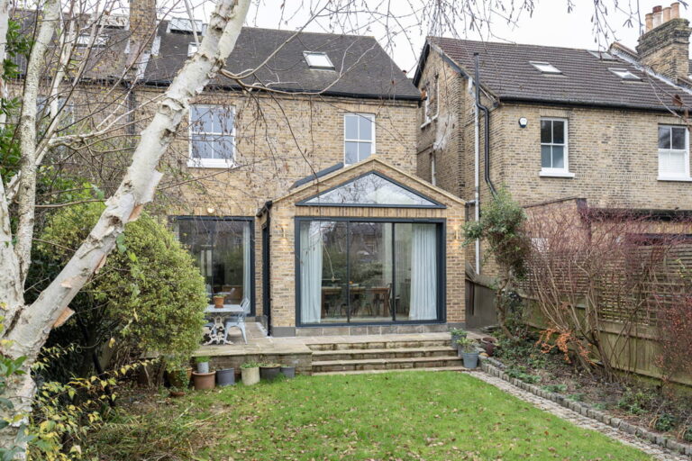 Rear Extension Services in North London - G & J Construction LTD