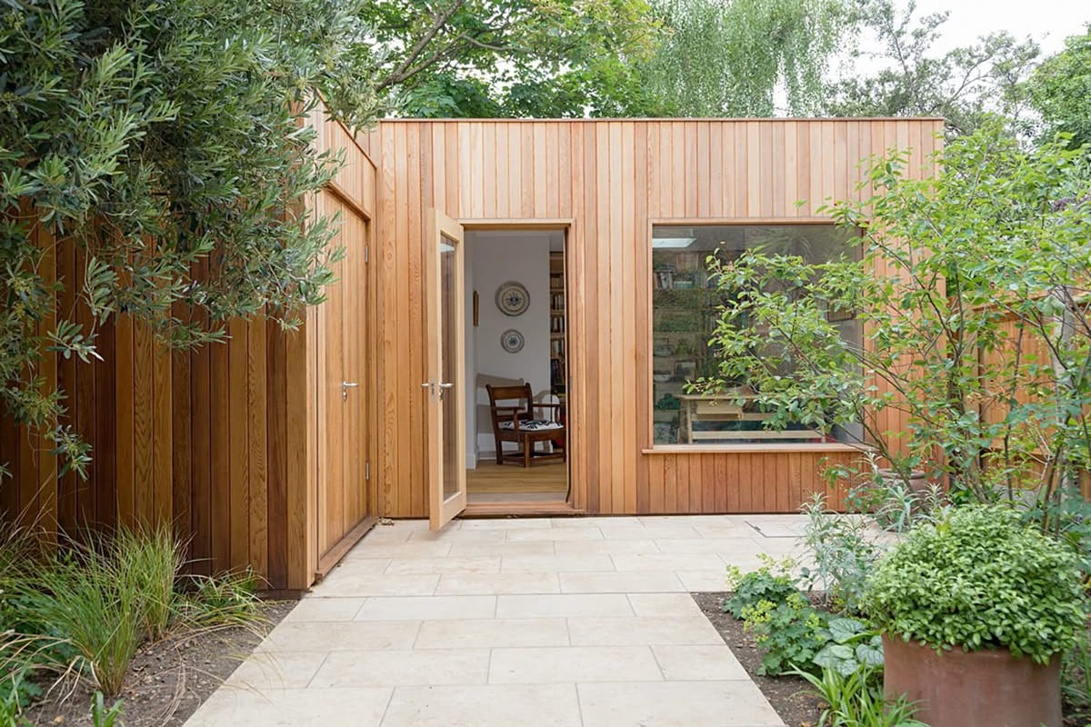 Outbuildings Construction North London - G & J Construction LTD